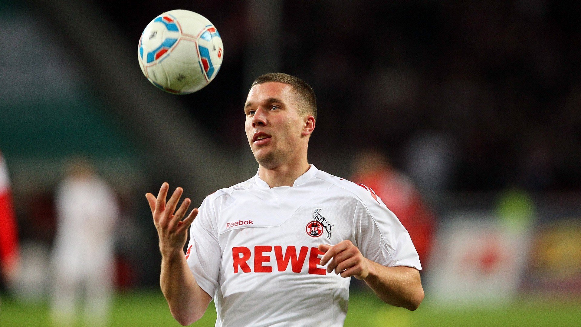 球员在赛季数据上稳步提升进入球探视野，球员进阶需要什么