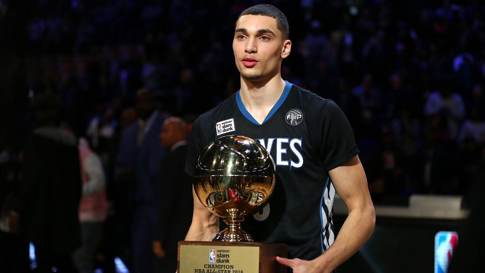 米兰体育网页版登录-公牛队强化攻防，目标季后赛突围，公牛队进季后赛